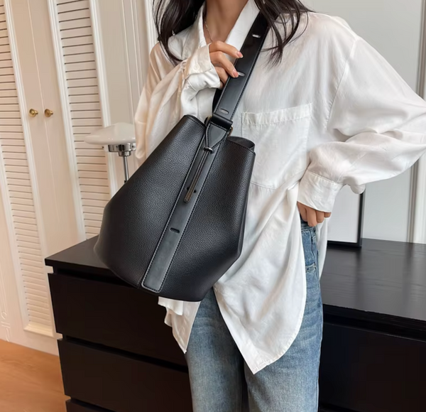 Handtasche Beutel Glattlederoptik