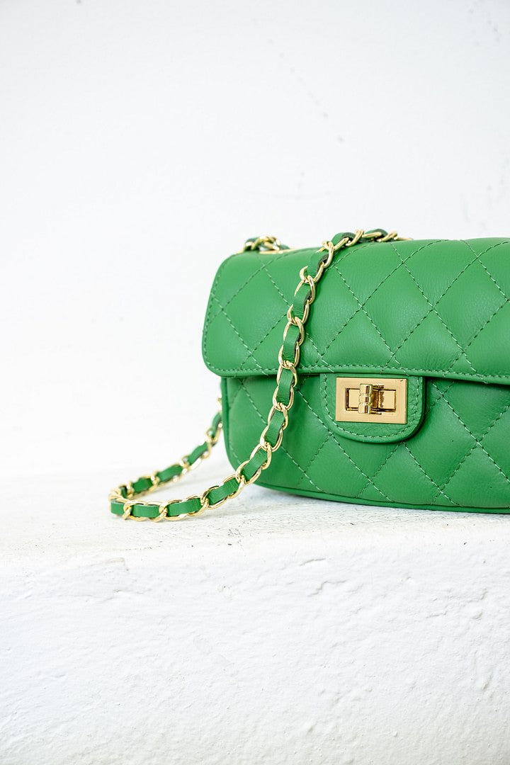 Handbag leather, quilted grass green. midi