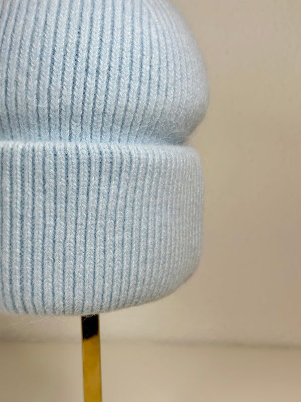 Beanie hat with angora wool beige
