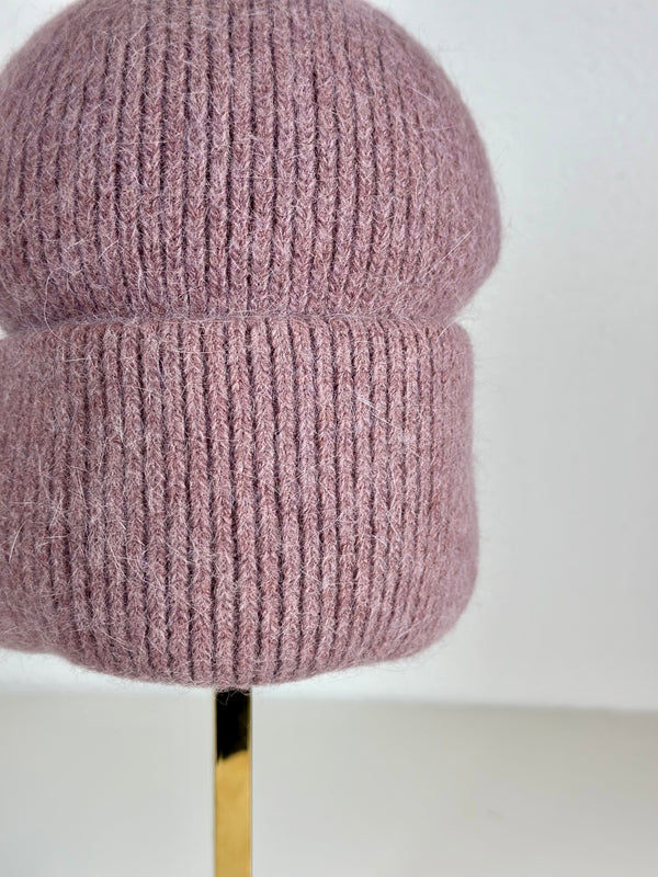 Beanie hat with angora wool beige
