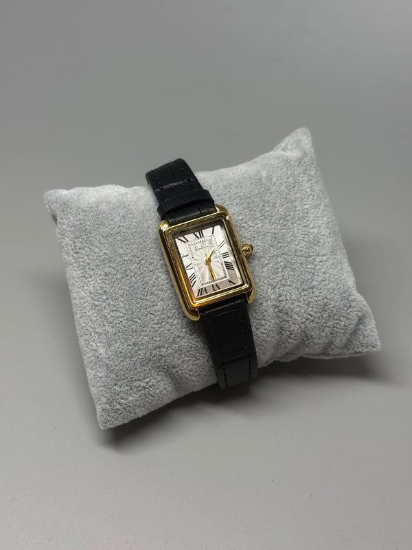 Rechteckige Armbanduhr mit schwarzem Lederband – Klassik in ihrer schönsten Form