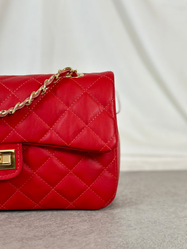 Leather bag quilted red