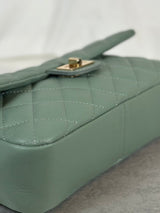 Leather handbag mint