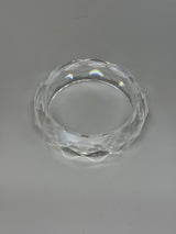 Klarer Acrylarmreif mit Diamantschliff