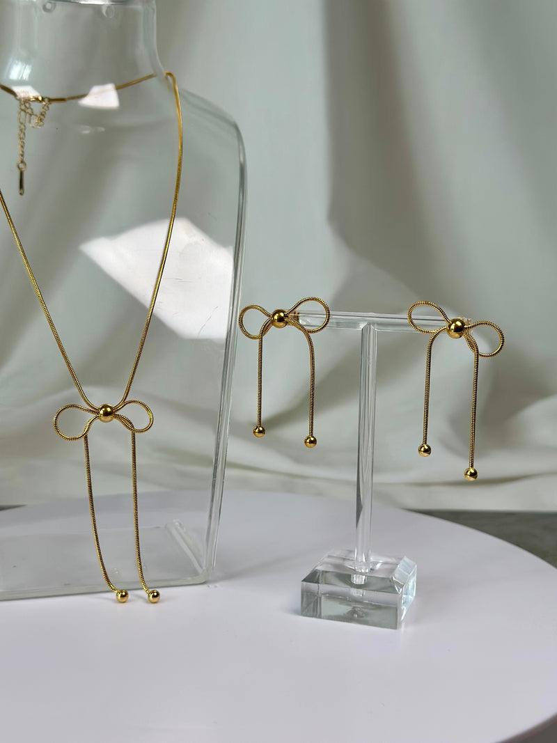 Schmuckset Schleifen, Ohrringe und Halskette