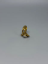 Verstellbarer Ring mit grossem Glitzerstein – elegante Form mit geschwungenen Details
