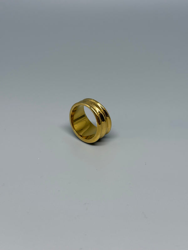 Goldener Edelstahlring – Breites Design