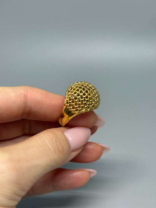 Goldener Edelstahlring mit Kugeldesign