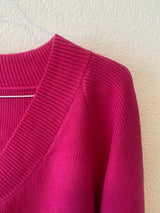 Pullover V-Ausschnitt in Pink, erhältlich bei happyonion.ch.